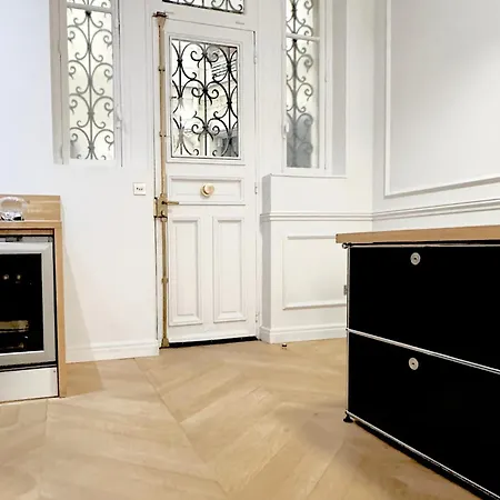 Apartment 16 - Trocadero Paris