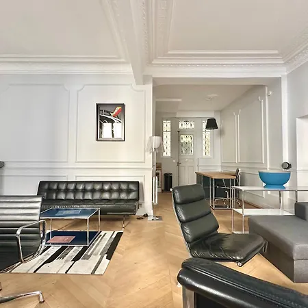 16 - Trocadero Apartment