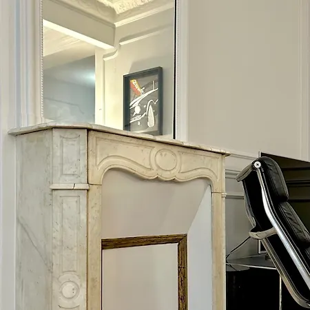 Apartment 16 - Trocadero